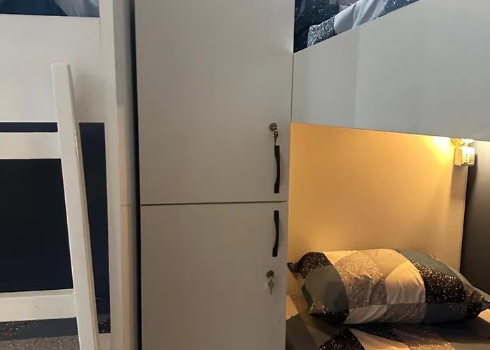 Hostel Blloku Vibes - Female Only *