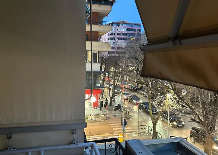 Blloku Vibes - Female Only Hostel