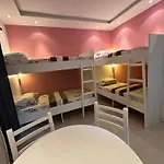 Hostel Blloku Vibes - Female Only Tirana