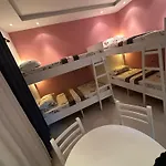 Hostal Blloku Vibes - Female Only Tirana
