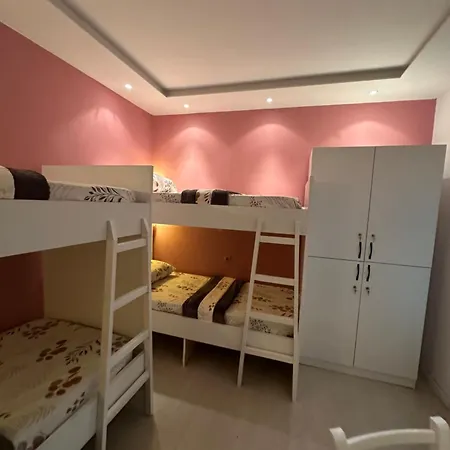 Hostel Blloku Vibes - Female Only *