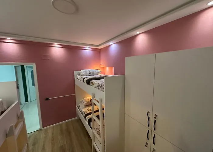 Blloku Vibes - Female Only Hostel *