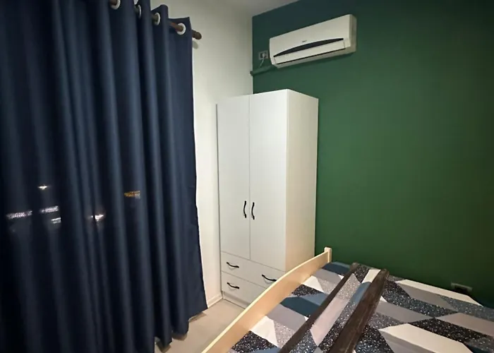 Blloku Vibes - Female Only Hostal Tirana