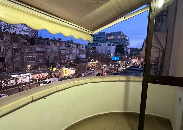 Albergue Blloku Vibes Tirana