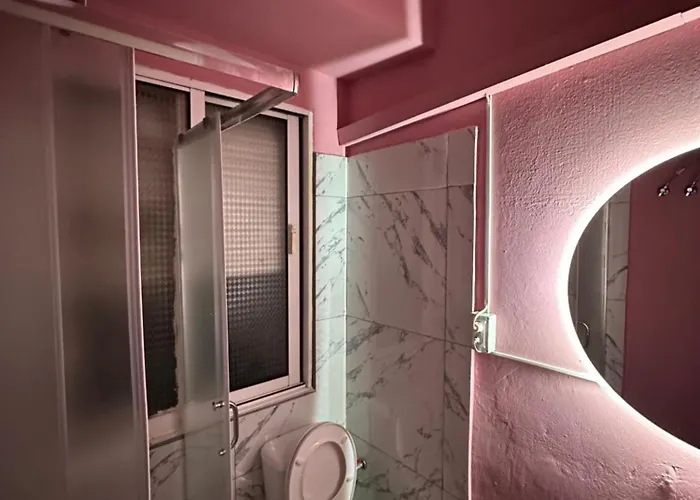 Blloku Vibes - Female Only Hostel Tirana